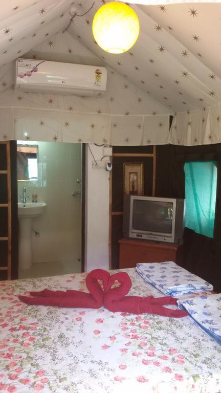 Hotel Sukhsadan Dehradun Room photo